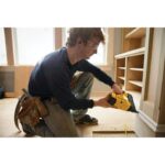 DEWALT 20 V MAX XR 18 Gauge Brad Nailer Kit - Image 4