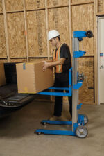 Genie 8 Ft. Standard Base Material Lift - Image 4