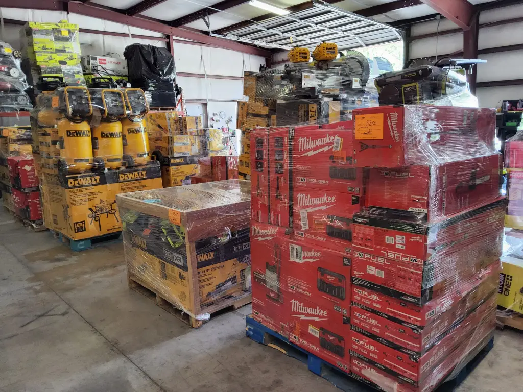 Tool pallets