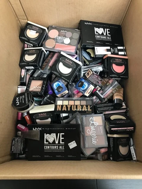 wrfwrfwr.webp Mix Cosmetic Liquidations - Image 1